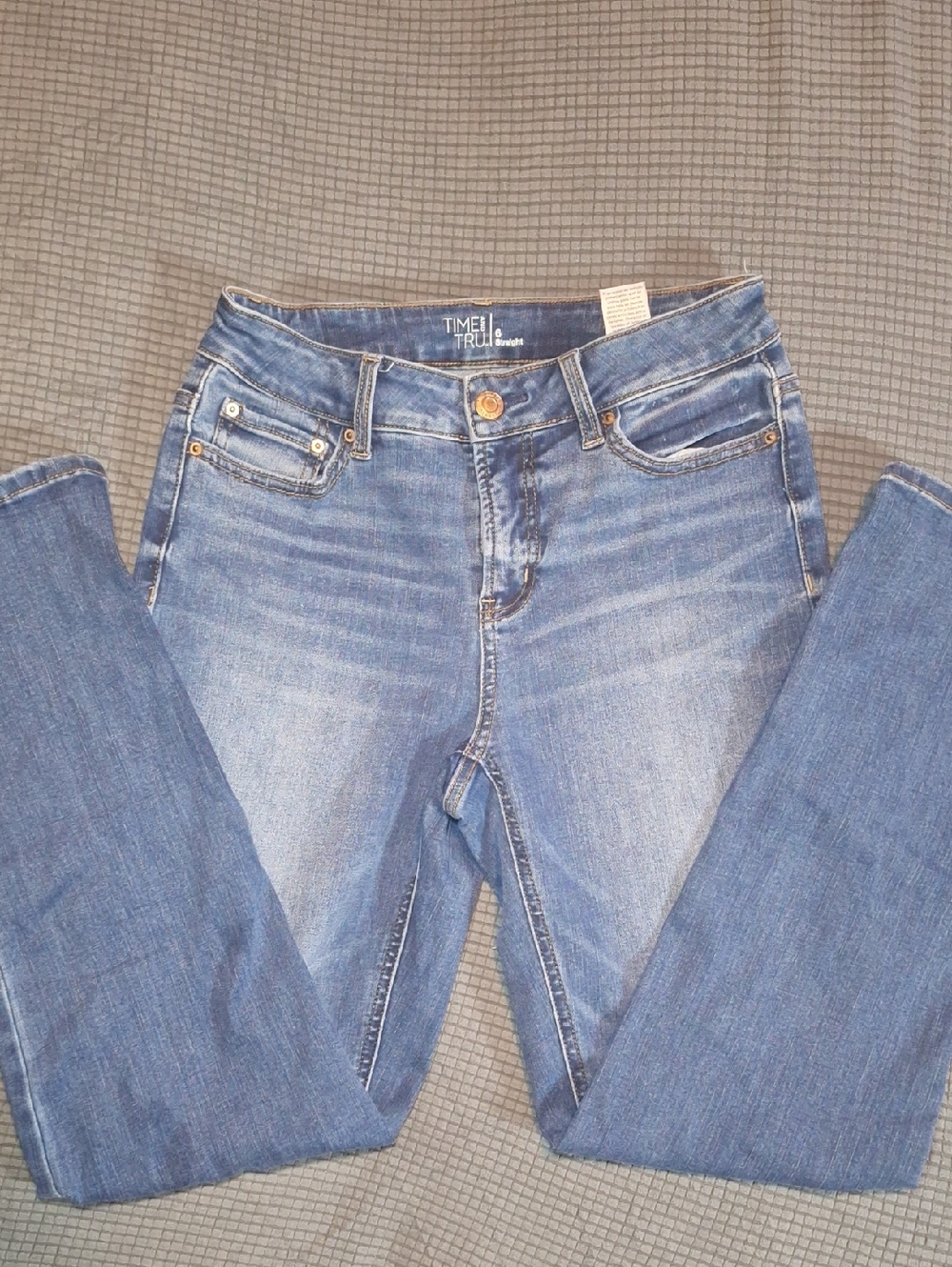 Time and Tru Women's Medium Blue Skinny Jeans